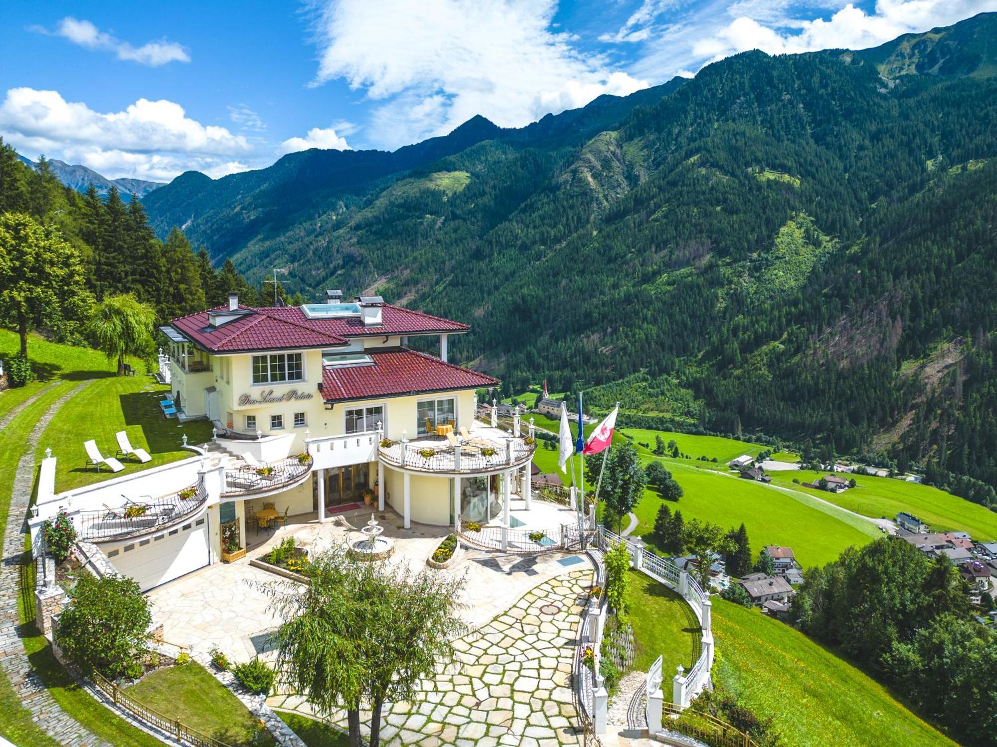 B&B Das Land-Palais - Private Mountain Hideaway Selva dei Molini Exterior photo