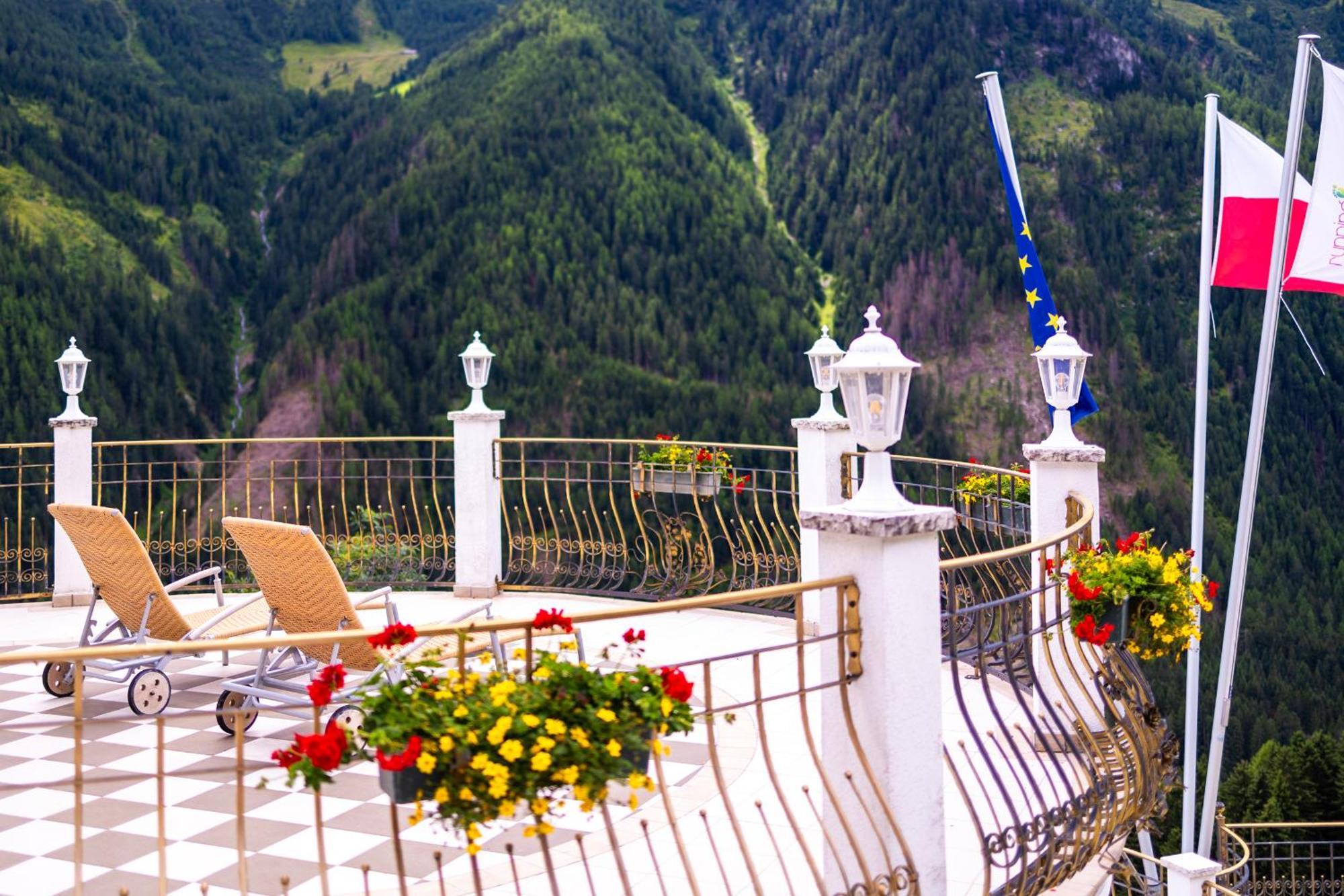 B&B Das Land-Palais - Private Mountain Hideaway Selva dei Molini Exterior photo