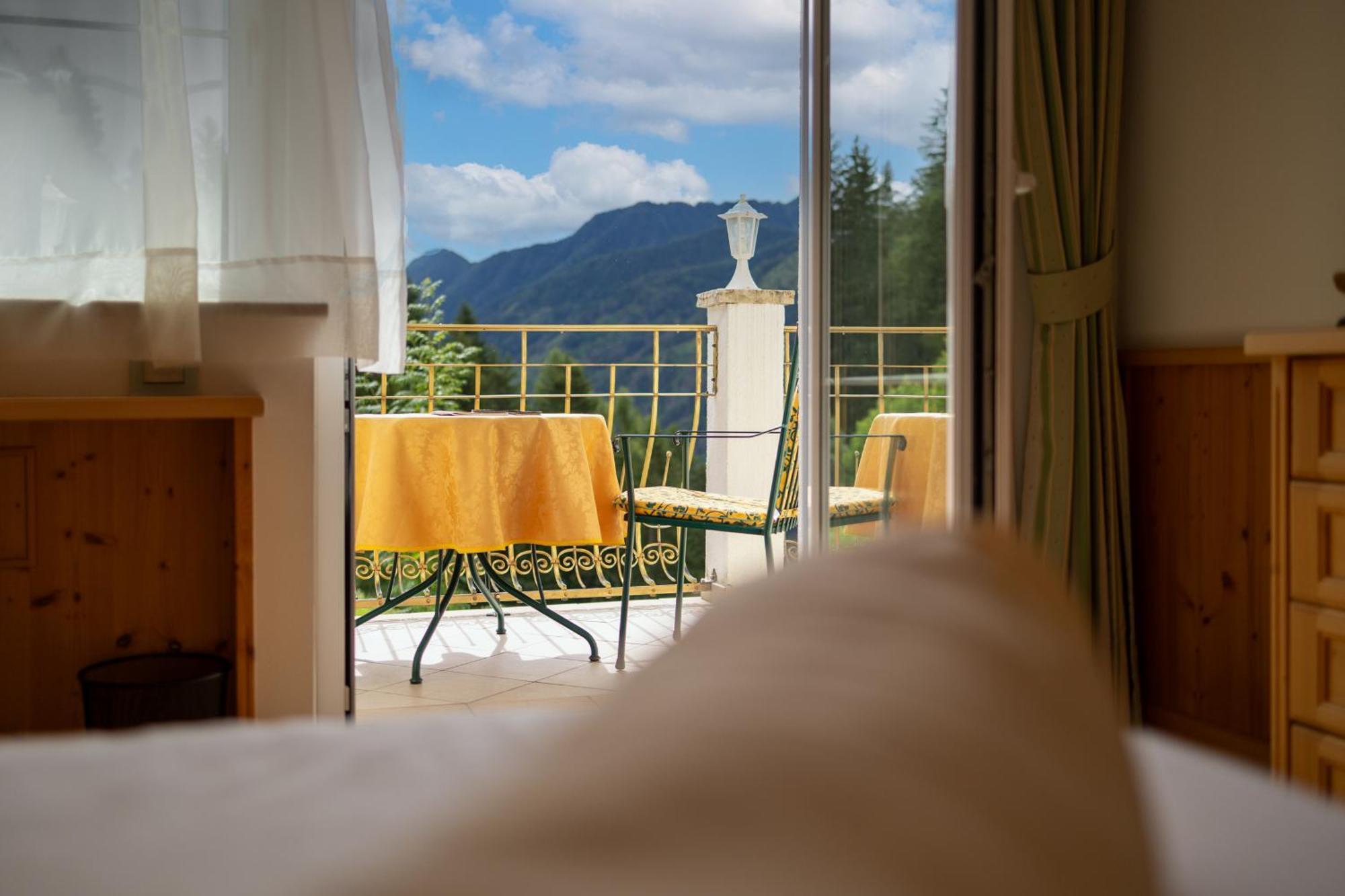 B&B Das Land-Palais - Private Mountain Hideaway Selva dei Molini Exterior photo